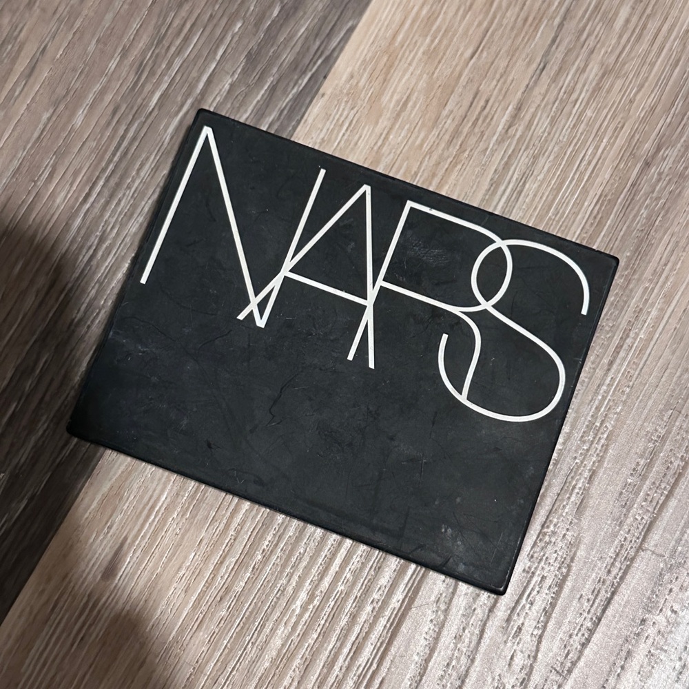 NARS Light Reflecting Setting Powder - Black Compact